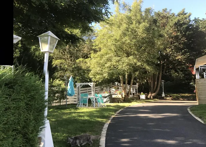 Luxury Normandy Retreat * 퀴네빌